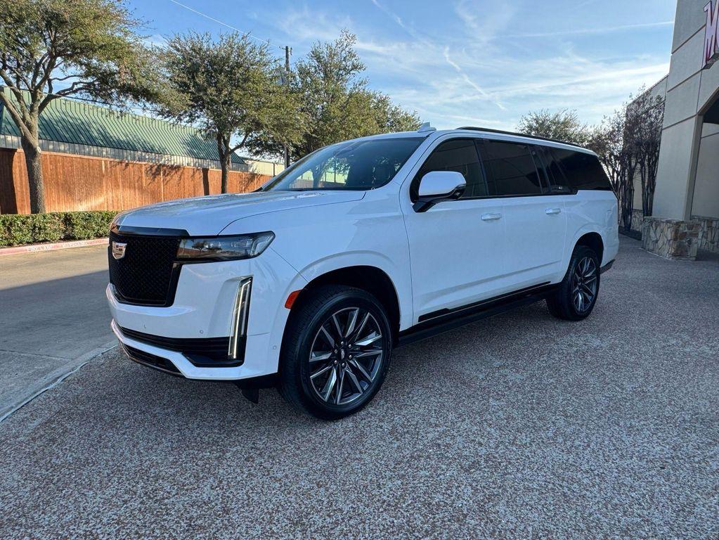 used 2022 Cadillac Escalade ESV car, priced at $65,900