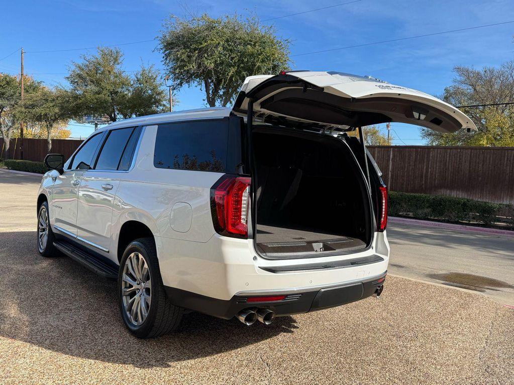 used 2022 GMC Yukon XL car, priced at $55,900