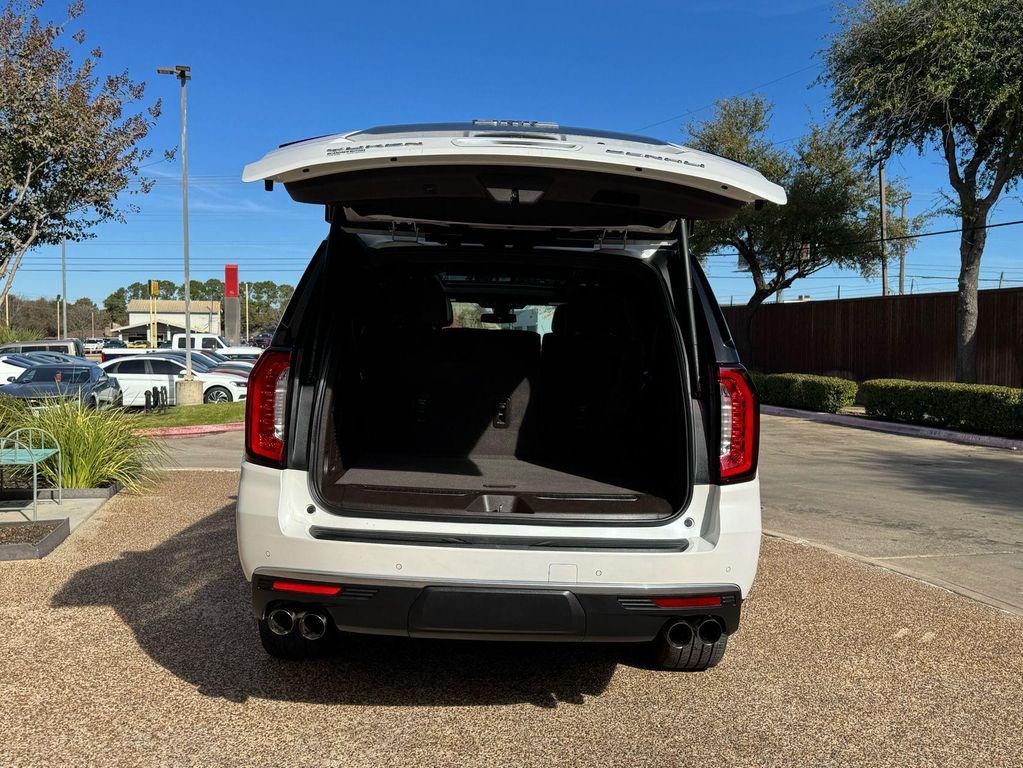 used 2022 GMC Yukon XL car, priced at $55,900