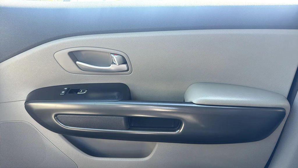 used 2017 Kia Sedona car, priced at $11,991