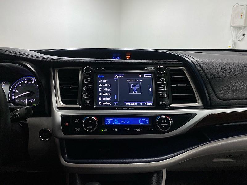 used 2016 Toyota Highlander car, priced at $21,791