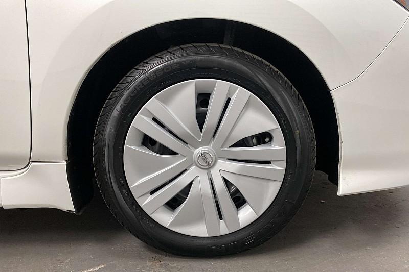 used 2022 Nissan Leaf car, priced at $10,791