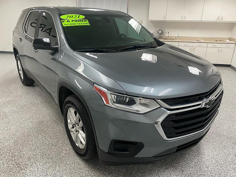 used 2021 Chevrolet Traverse car, priced at $14,991