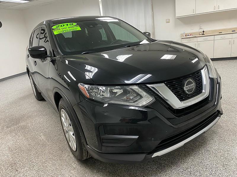 used 2019 Nissan Rogue car, priced at $9,891
