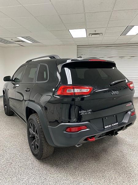 used 2017 Jeep Cherokee car, priced at $15,891