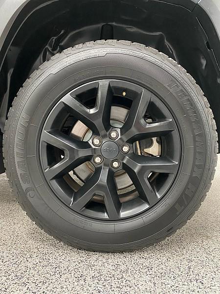 used 2017 Jeep Cherokee car, priced at $15,891