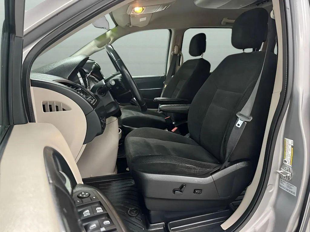 used 2017 Dodge Grand Caravan car