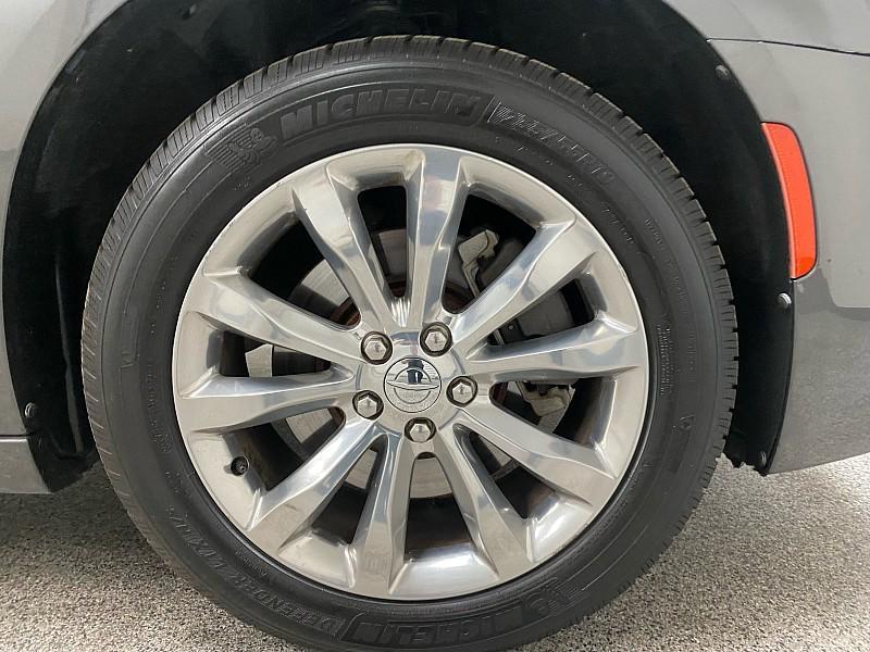 used 2019 Chrysler 300 car, priced at $13,991