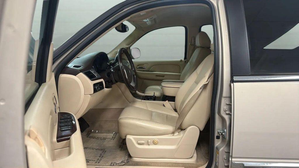 used 2008 Cadillac Escalade car, priced at $11,390