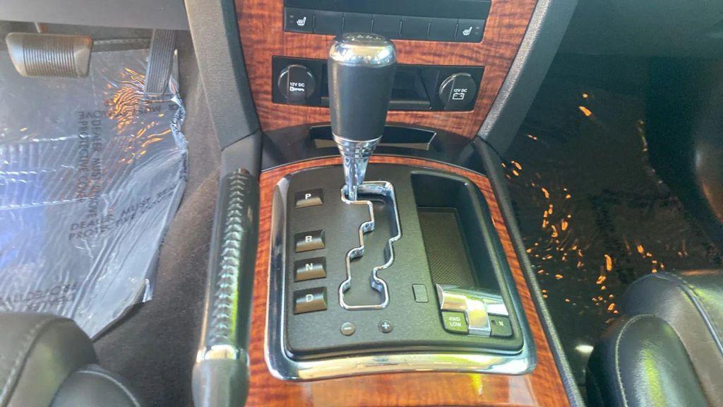 used 2010 Jeep Commander car, priced at $7,491
