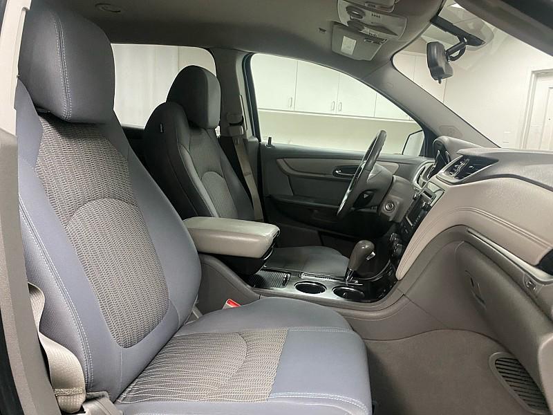 used 2015 Chevrolet Traverse car, priced at $6,791