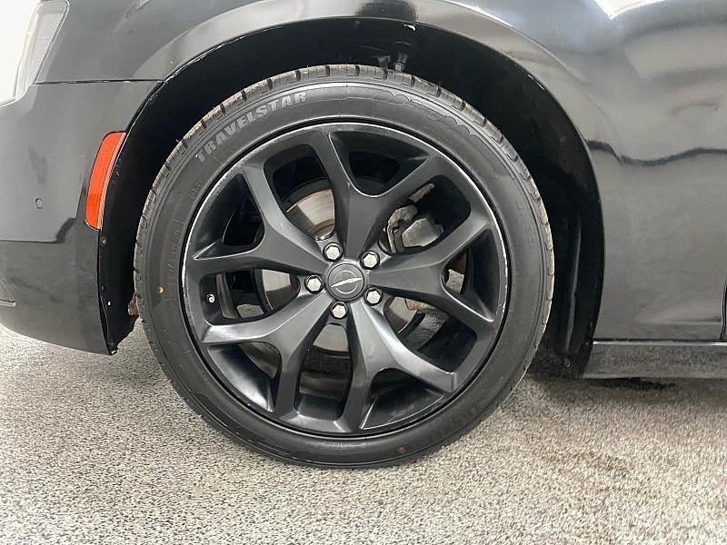 used 2022 Chrysler 300 car, priced at $19,891