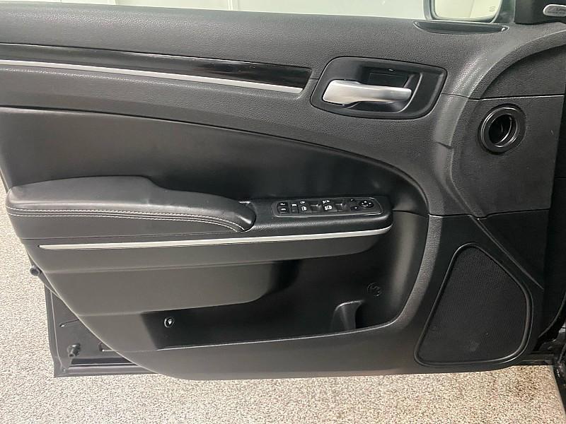 used 2022 Chrysler 300 car, priced at $19,891