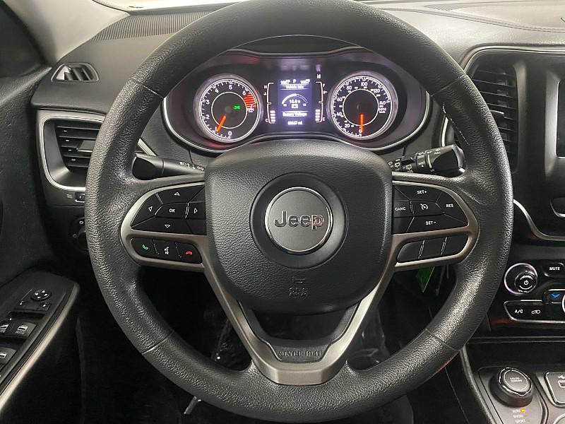 used 2021 Jeep Cherokee car, priced at $13,891