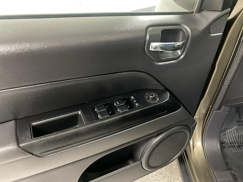 used 2015 Jeep Compass car, priced at $5,991