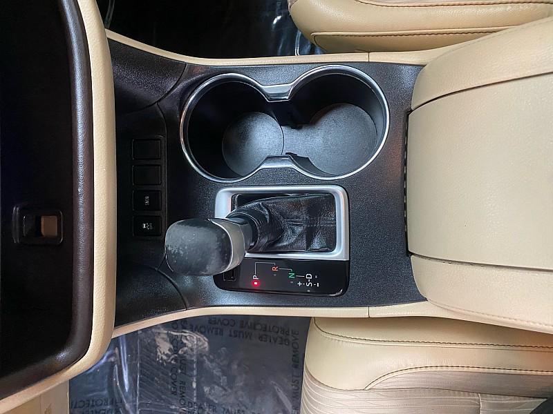 used 2018 Toyota Highlander car, priced at $18,791