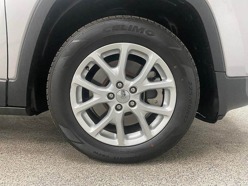 used 2014 Jeep Cherokee car, priced at $7,891