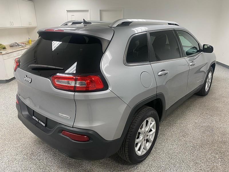 used 2014 Jeep Cherokee car, priced at $7,891