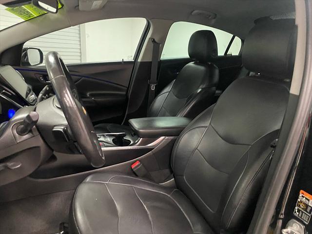 2018 Mosaic Black Metallic Chevrolet Volt