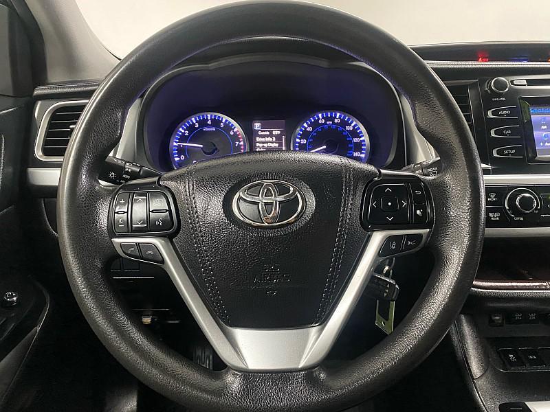 used 2018 Toyota Highlander car, priced at $18,491