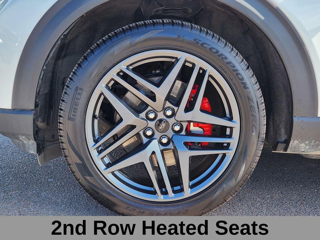 used 2025 Ford Explorer car, priced at $44,000