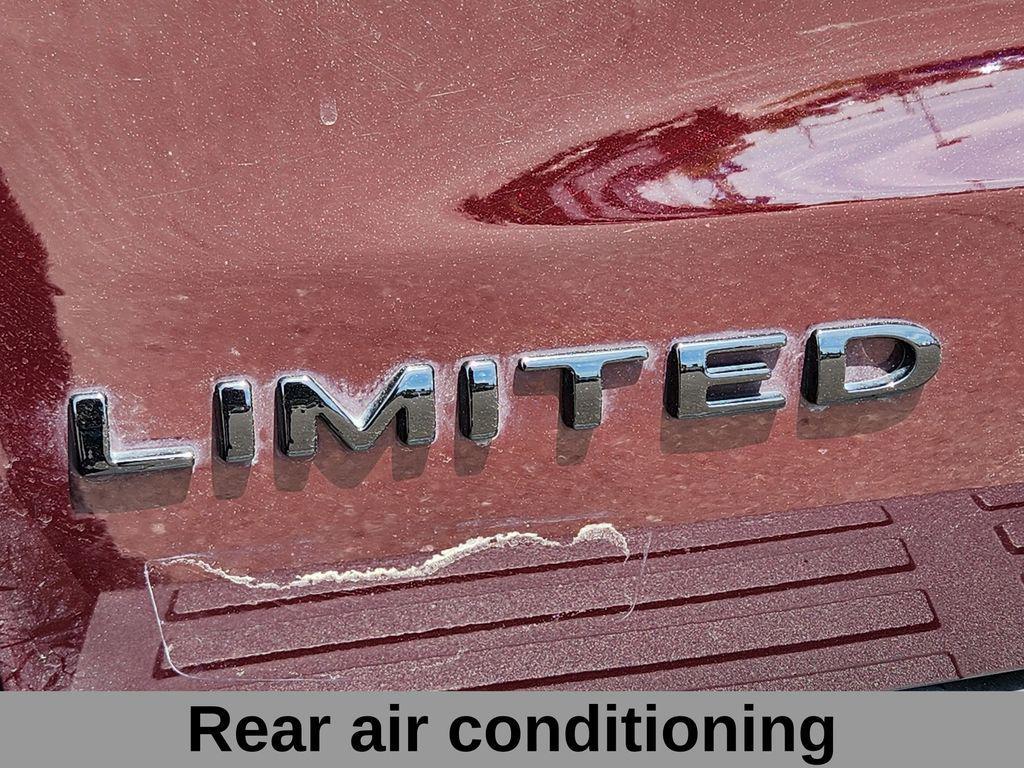 used 2024 Ford Expedition car, priced at $55,700