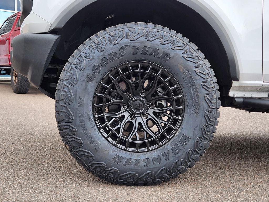 used 2025 Ford Bronco car, priced at $46,000