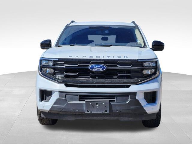 used 2025 Ford Expedition car, priced at $56,000