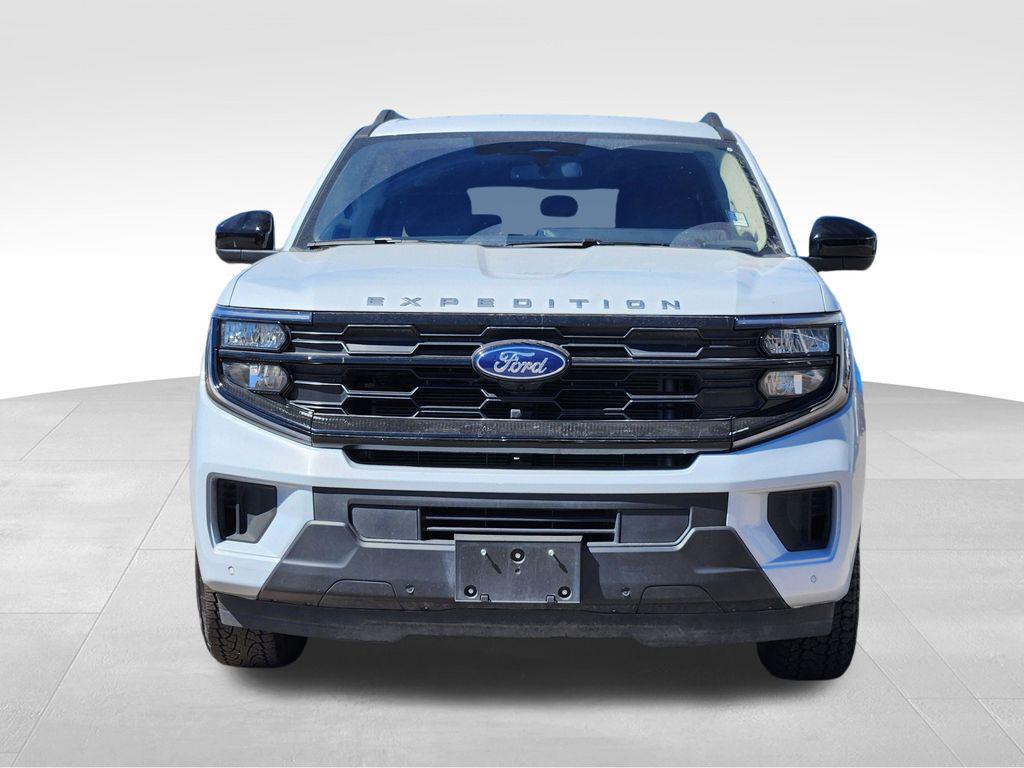 used 2025 Ford Expedition Max car, priced at $55,000