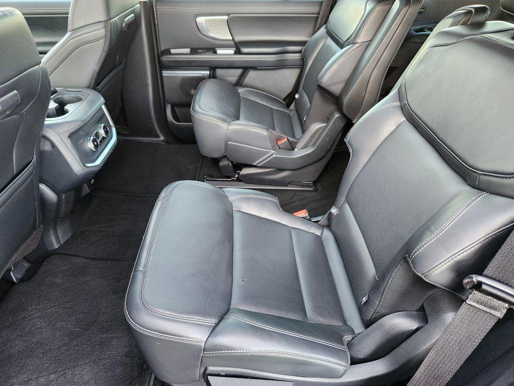 used 2025 Ford Expedition car, priced at $62,199