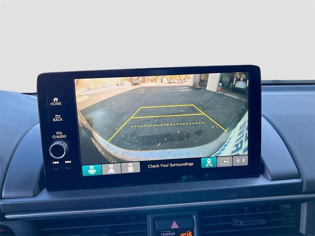 used 2024 Honda Pilot car, priced at $35,197