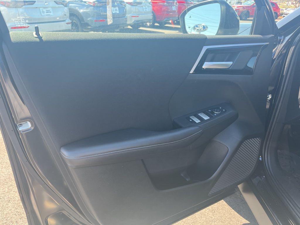 used 2024 Mitsubishi Outlander car, priced at $22,387