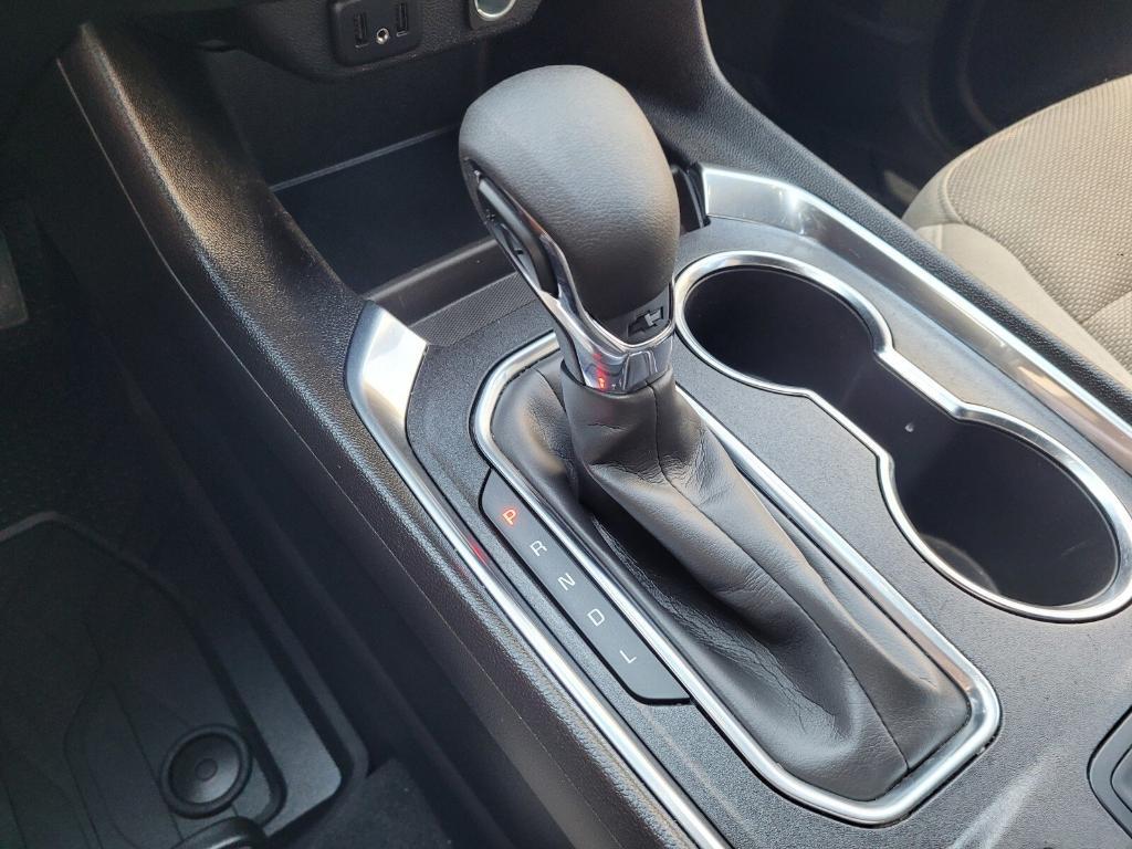 used 2023 Chevrolet Traverse car, priced at $27,966