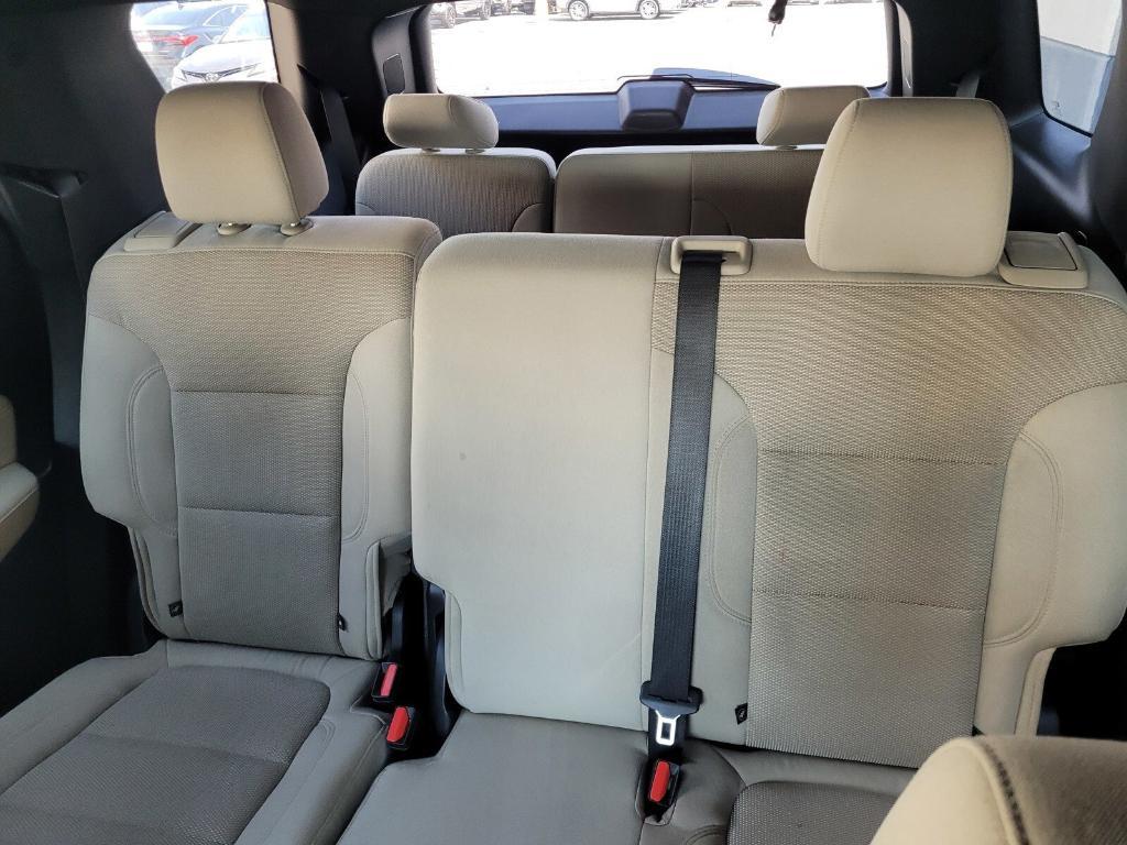 used 2023 Chevrolet Traverse car, priced at $27,966