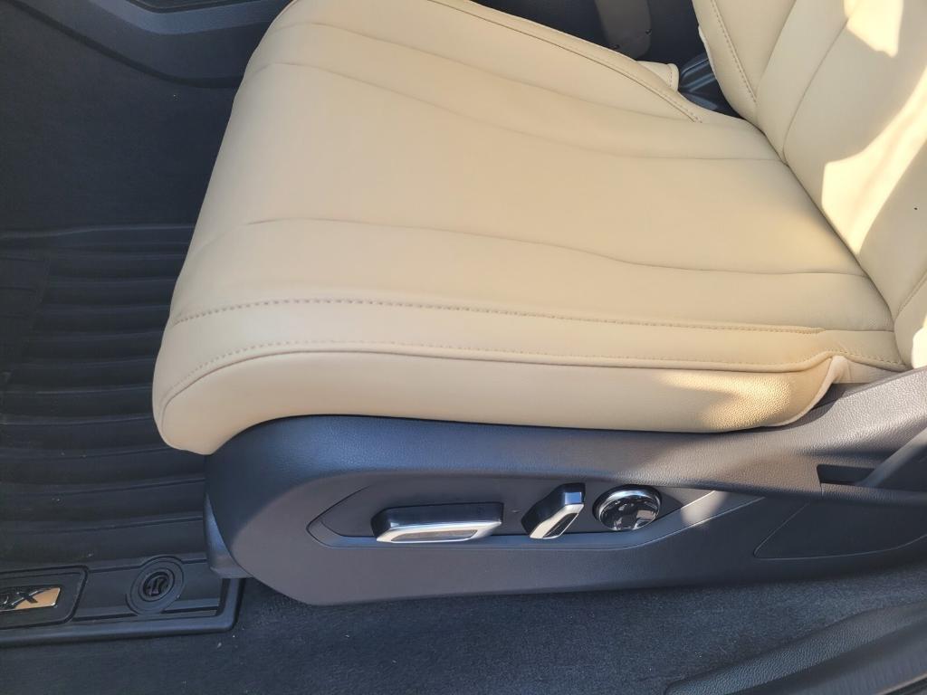 new 2026 Acura MDX car, priced at $53,750
