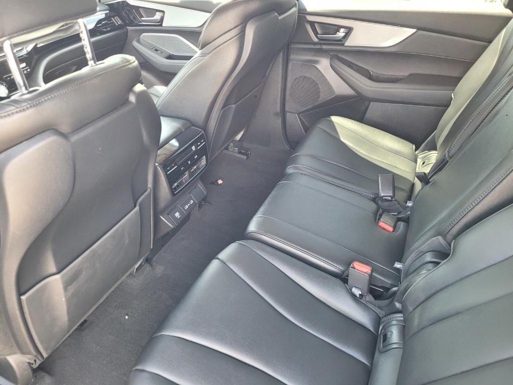 used 2024 Acura MDX car, priced at $38,466