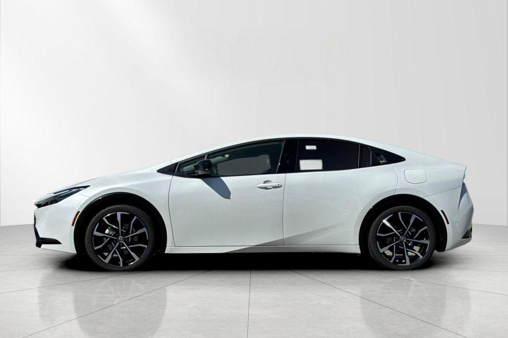 new 2026 Toyota Prius Plug-In Hybrid car, priced at $39,919