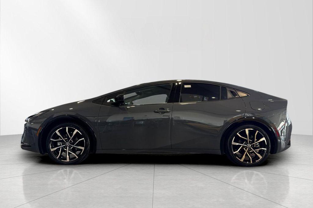 new 2026 Toyota Prius Plug-In Hybrid car, priced at $43,065
