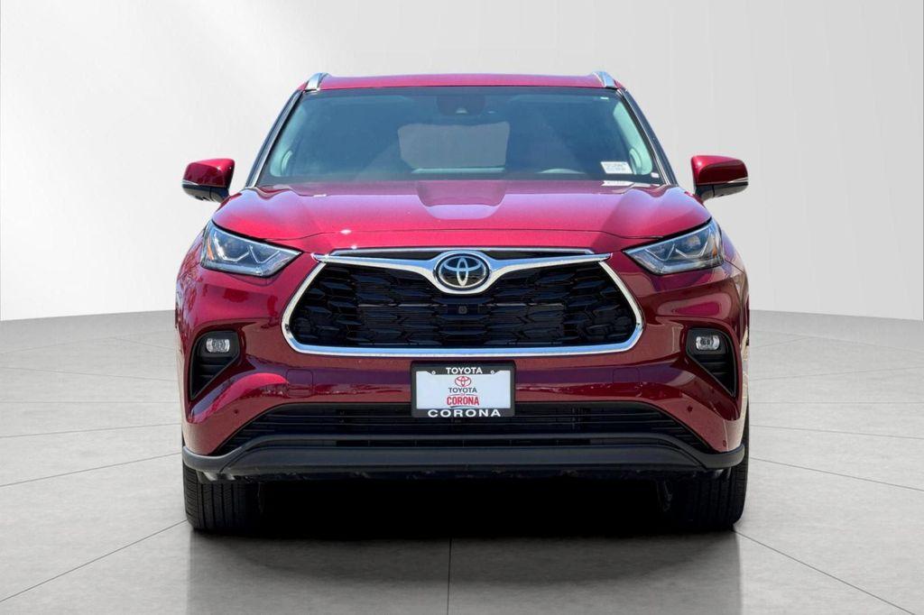 new 2026 Toyota Highlander Hybrid car, priced at $55,864