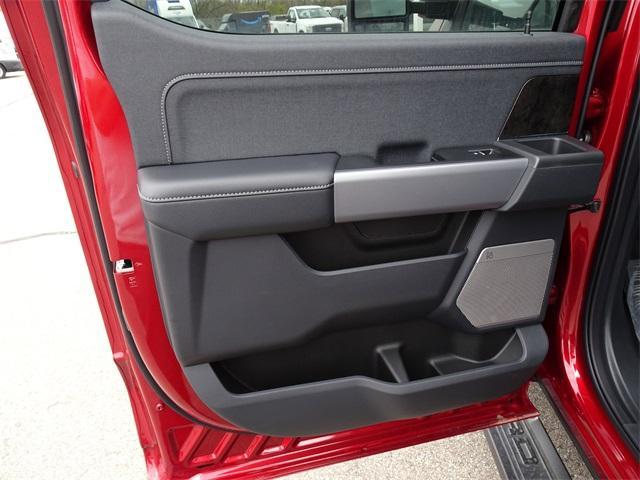 new 2025 Ford F-250 car, priced at $82,540