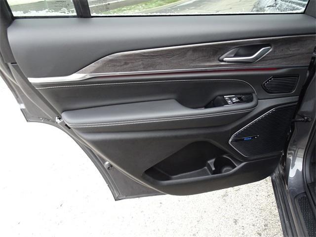 used 2023 Jeep Grand Cherokee L car, priced at $23,948