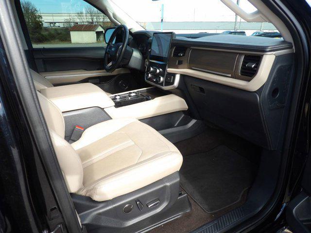 used 2023 Ford Expedition car, priced at $44,996