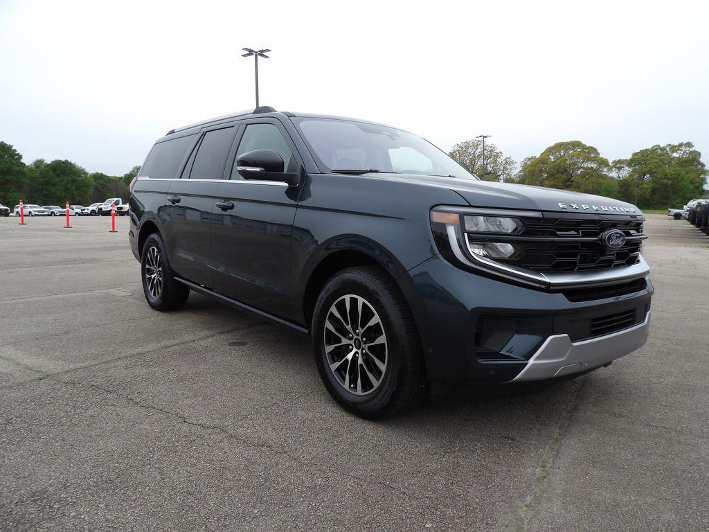used 2025 Ford Expedition Max car, priced at $71,998
