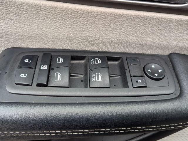 used 2023 Chrysler Pacifica car, priced at $23,660