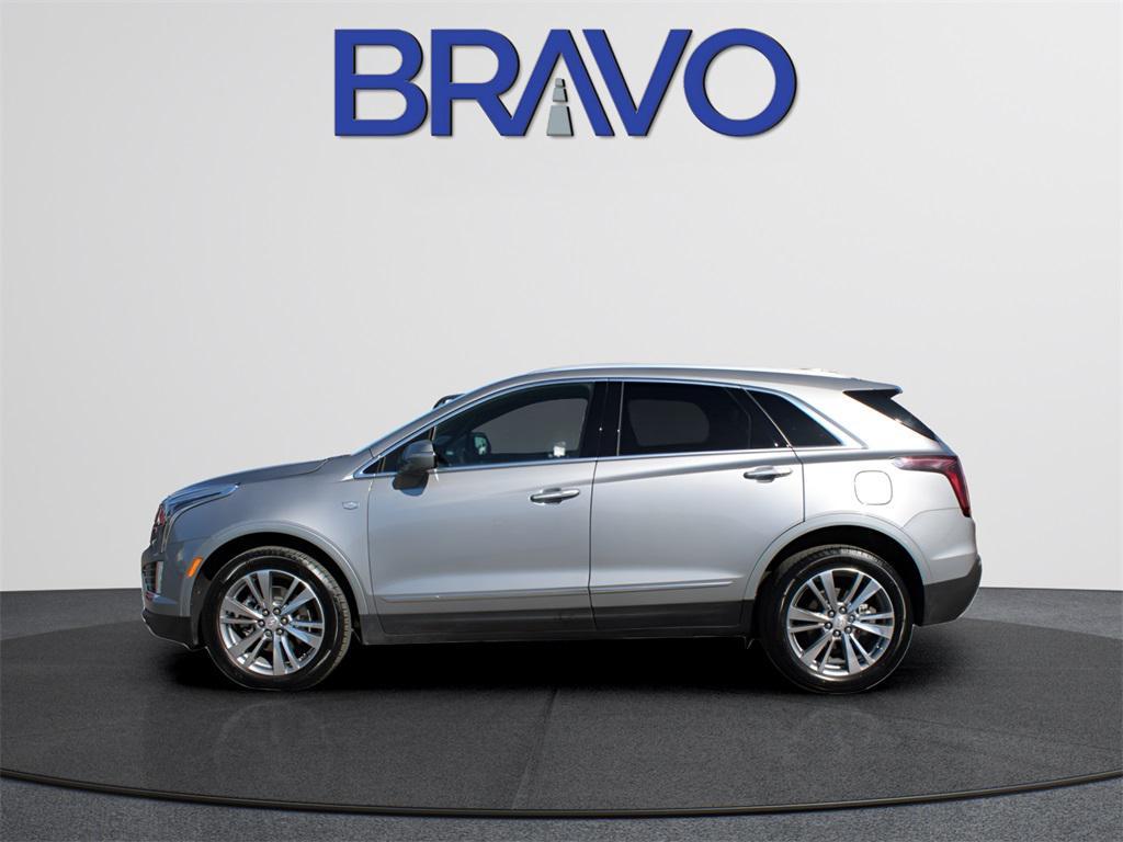 used 2025 Cadillac XT5 car, priced at $34,615