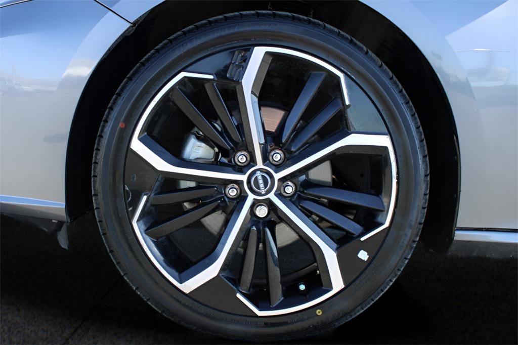 used 2023 Nissan Altima car, priced at $19,915