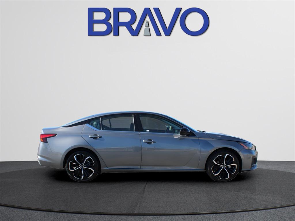 used 2023 Nissan Altima car, priced at $19,915