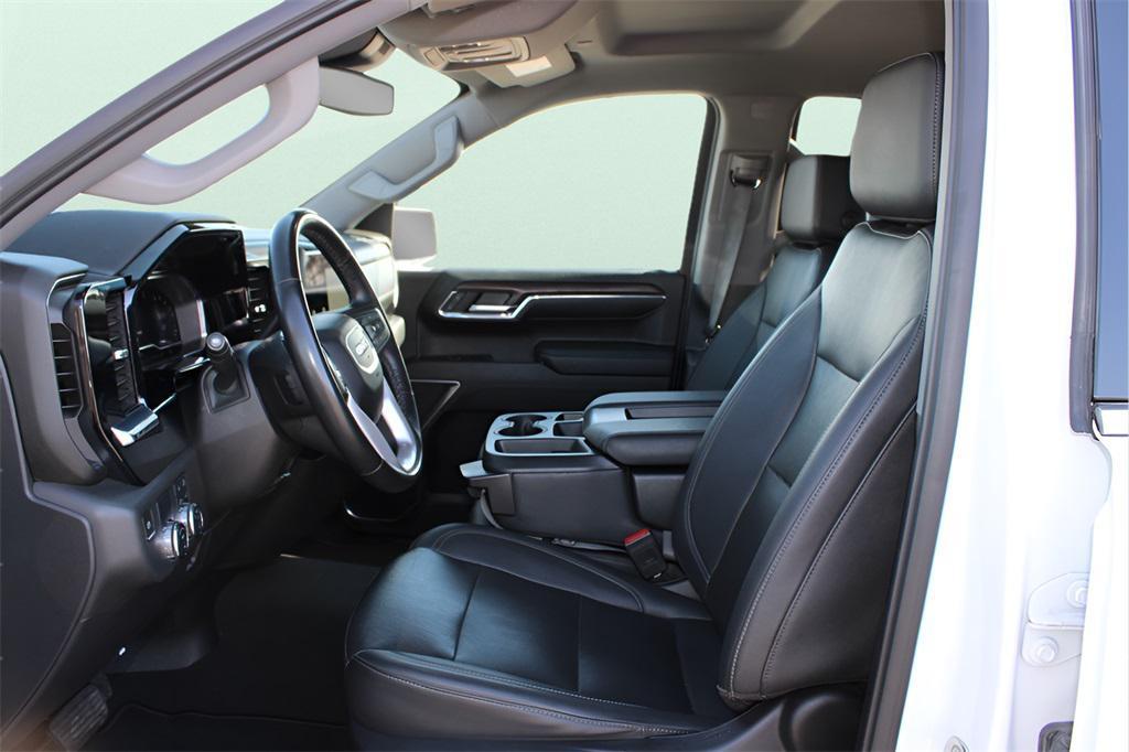 used 2024 GMC Sierra 1500 car, priced at $36,285