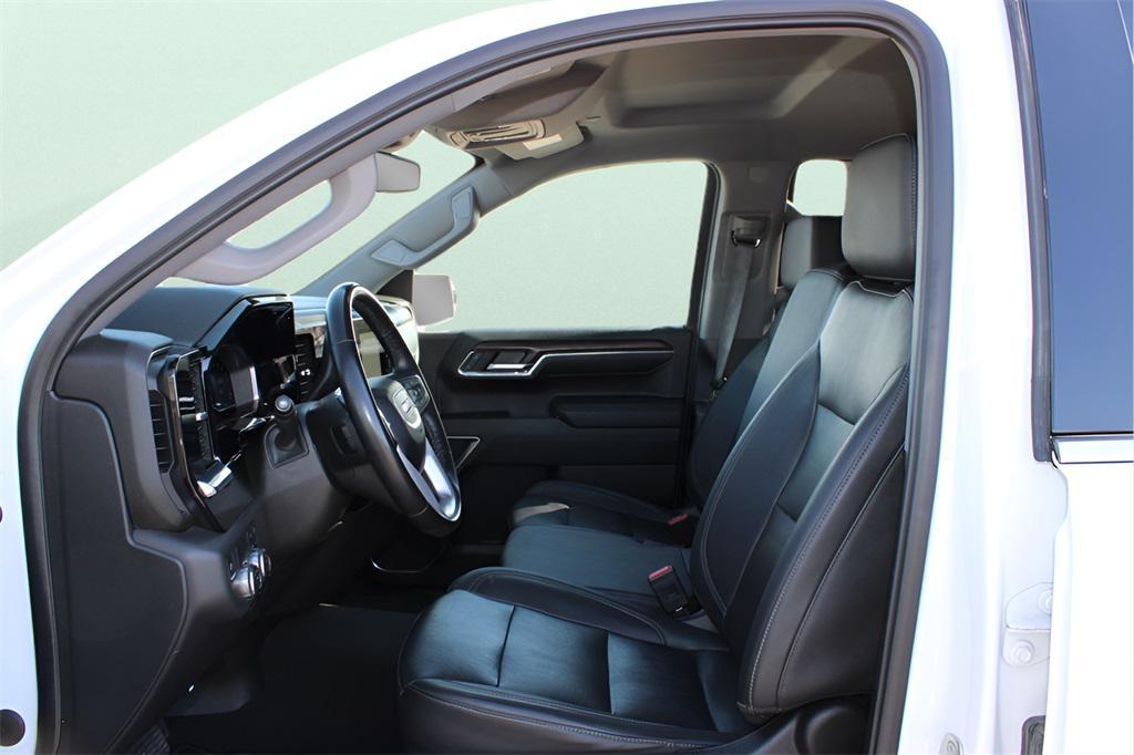 used 2024 GMC Sierra 1500 car, priced at $36,285
