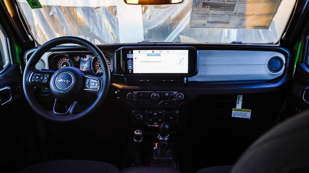 new 2026 Jeep Gladiator car, priced at $39,275